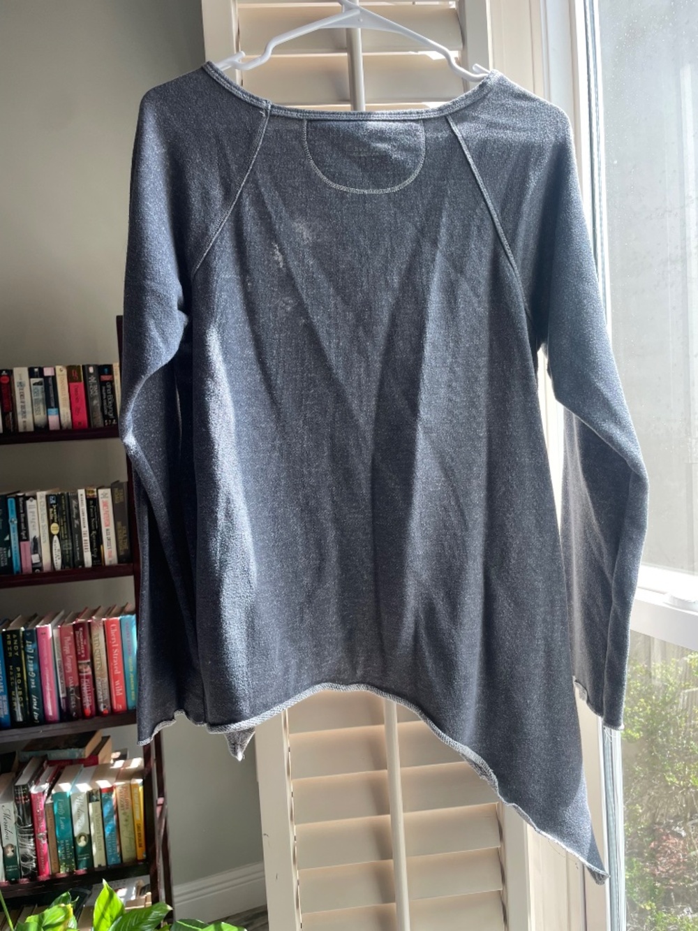 Gray asymmetrical pullover - Picture 8 of 8